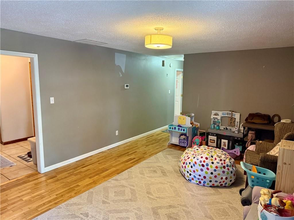 711 Conger Avenue — photo 25