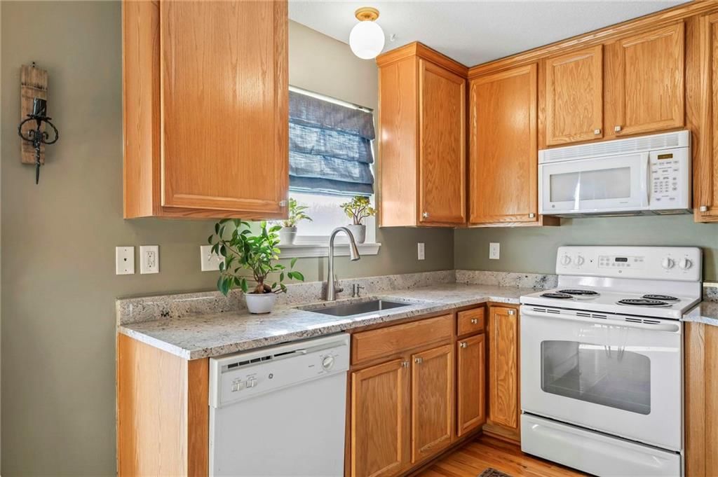 1905 NW 82nd Terrace — photo 11