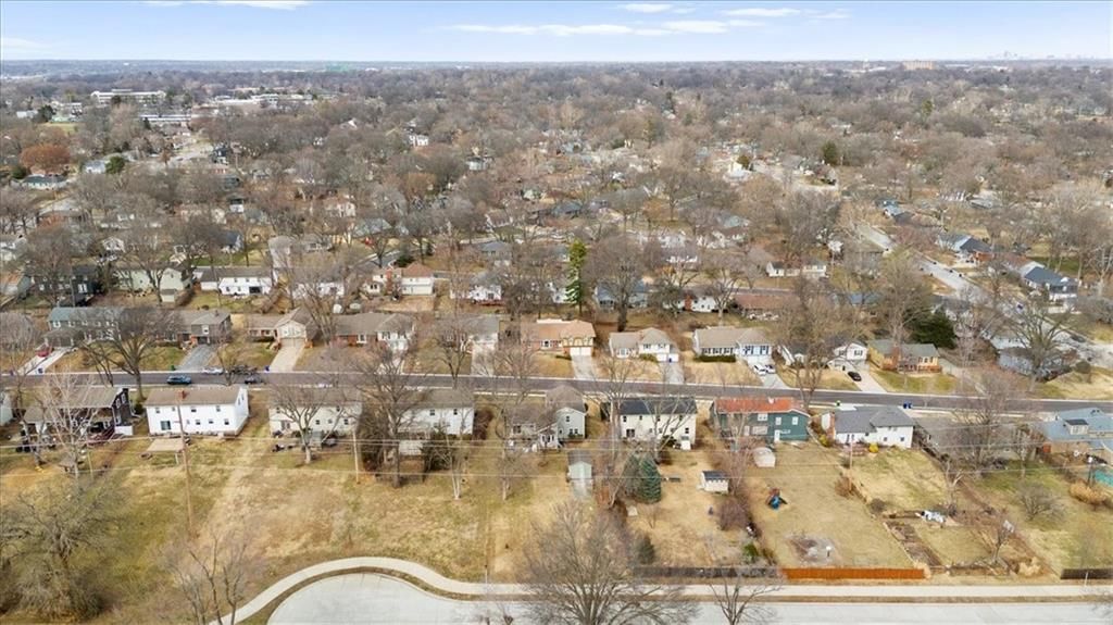 8509 W 90 Terrace — photo 44