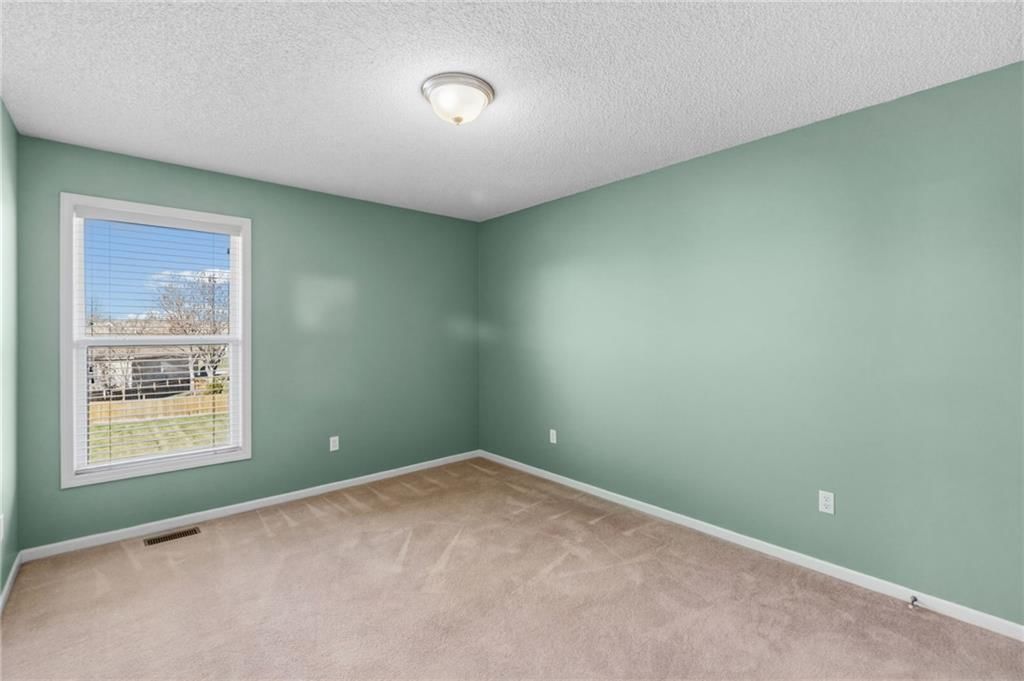 416 SW Stacey Drive — photo 18