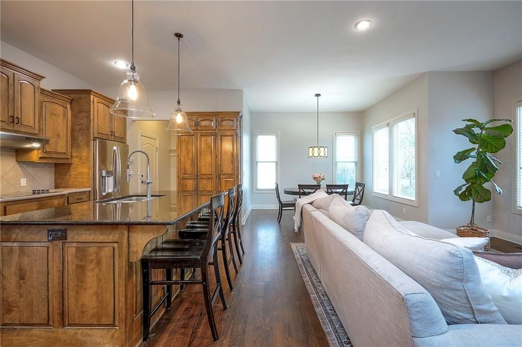 14645 Garnett Street — photo 17