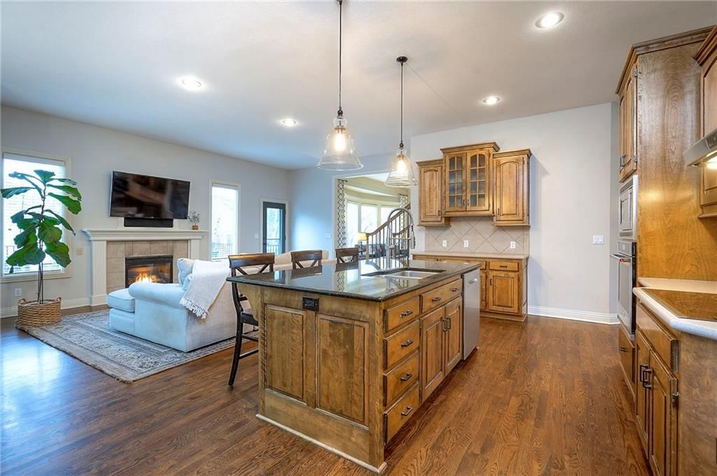 14645 Garnett Street — photo 18