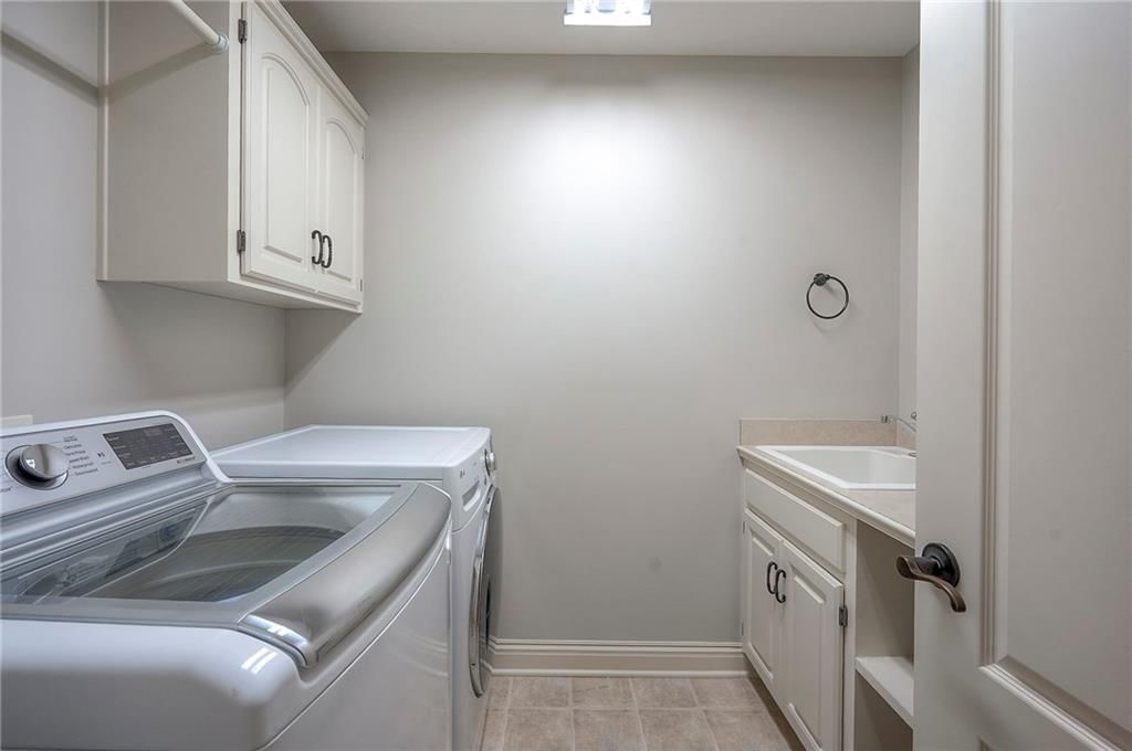 14645 Garnett Street — photo 41