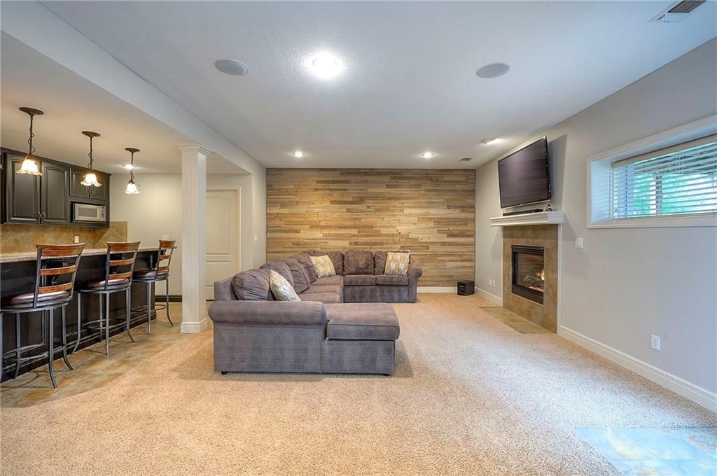 14645 Garnett Street — photo 45