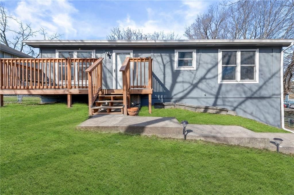 1516 2nd Avenue, Leavenworth, KS