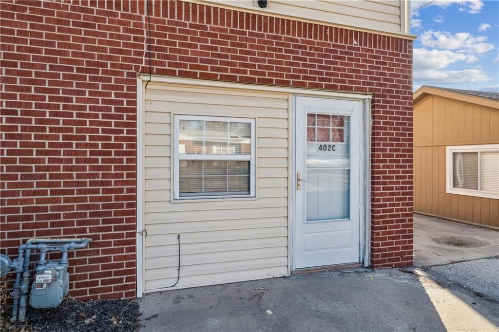 402 N Webster Street — photo 5