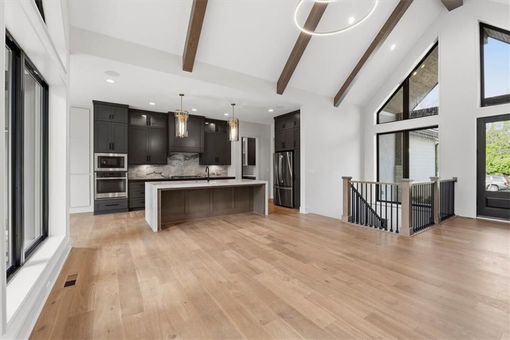 5805 N Revere Avenue — photo 11