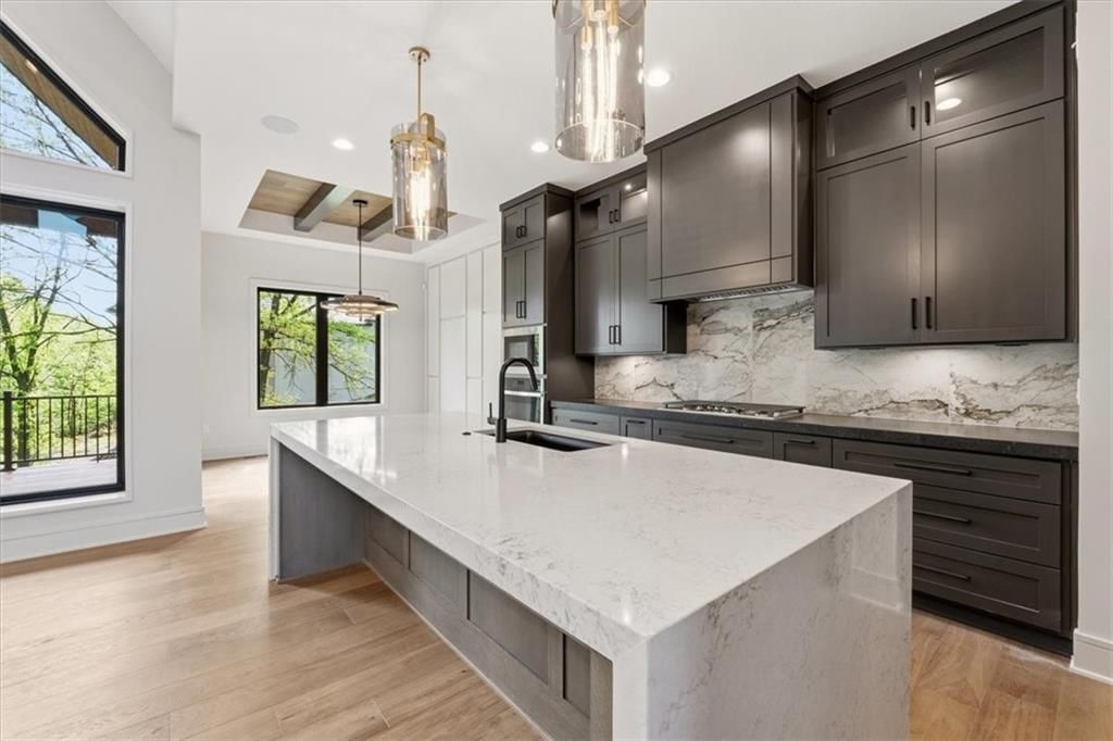 5805 N Revere Avenue — photo 15