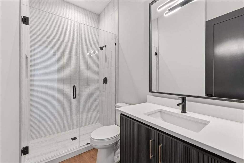 5805 N Revere Avenue — photo 32