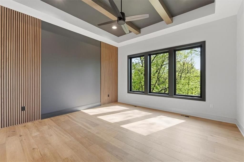 5805 N Revere Avenue — photo 33