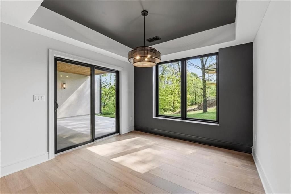 5805 N Revere Avenue — photo 46