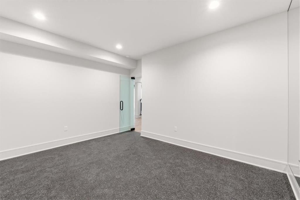 5805 N Revere Avenue — photo 64