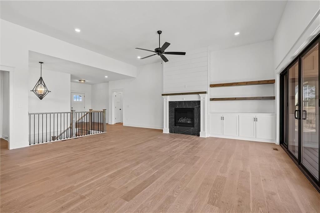9915 Stockdale Road — photo 7