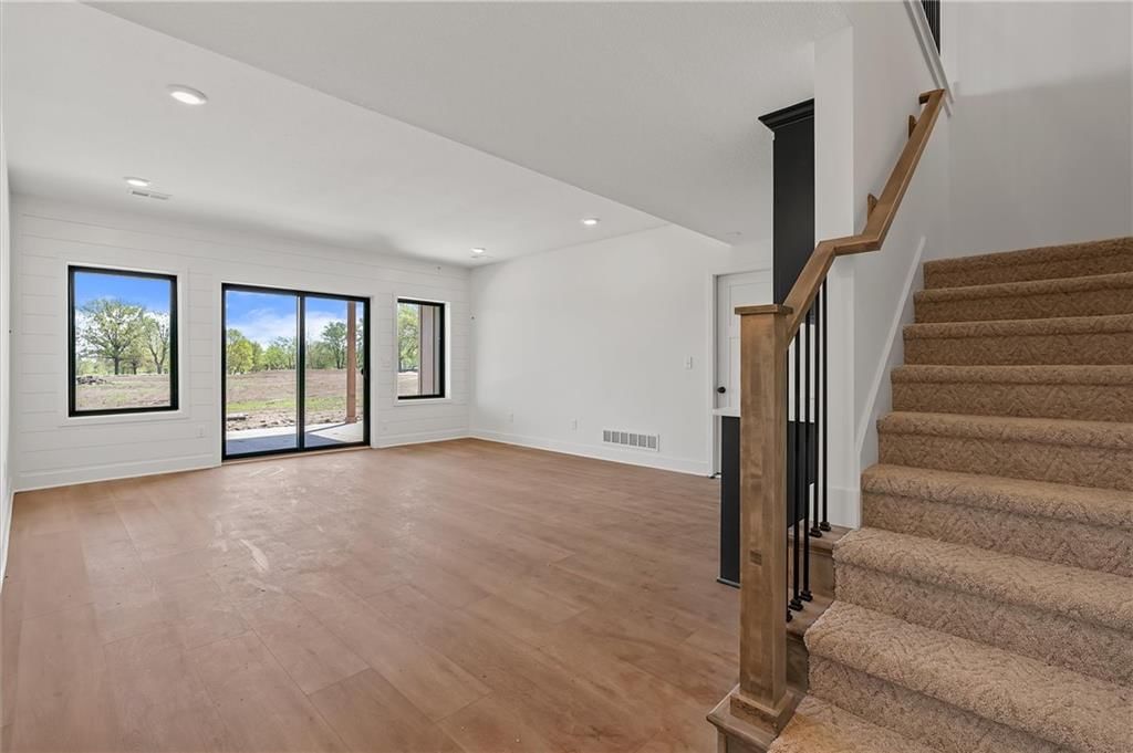 9915 Stockdale Road — photo 34