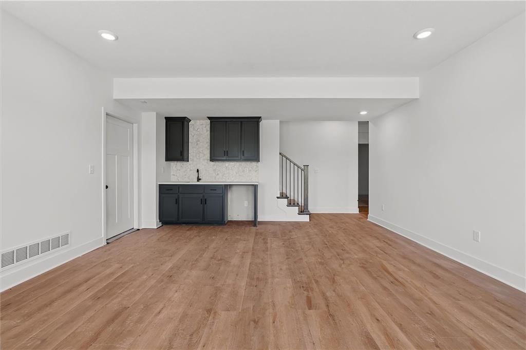 9915 Stockdale Road — photo 36