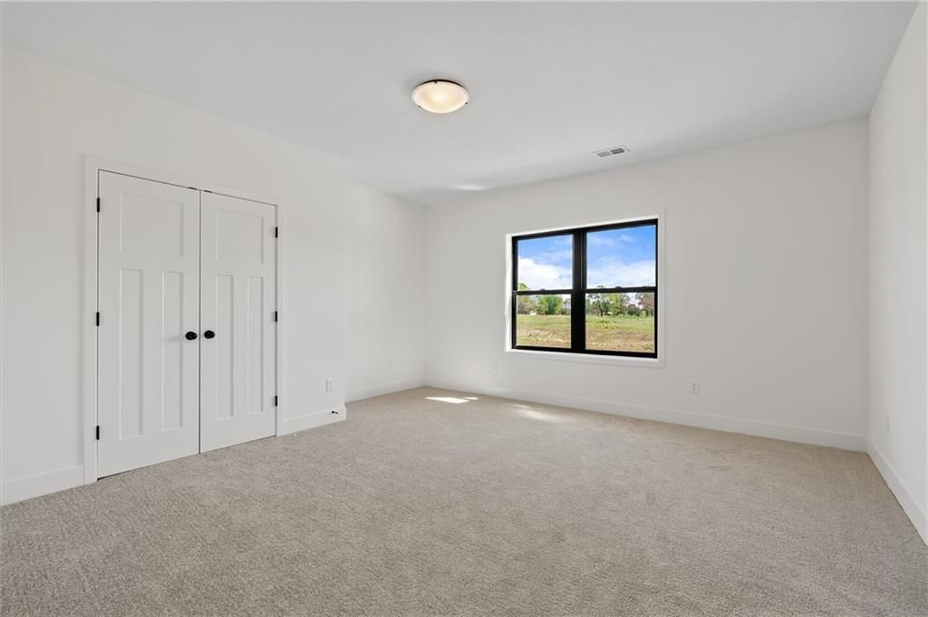 9915 Stockdale Road — photo 38