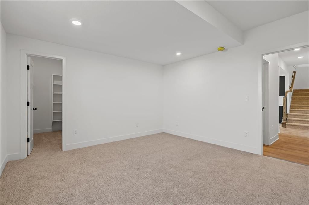 9915 Stockdale Road — photo 42