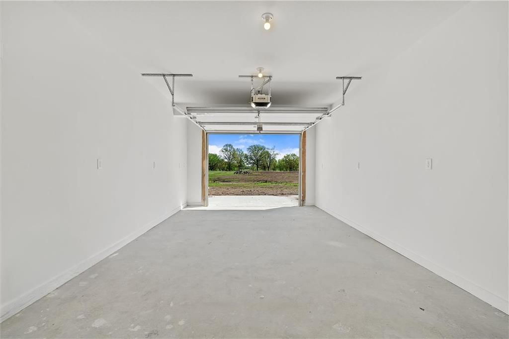 9915 Stockdale Road — photo 47