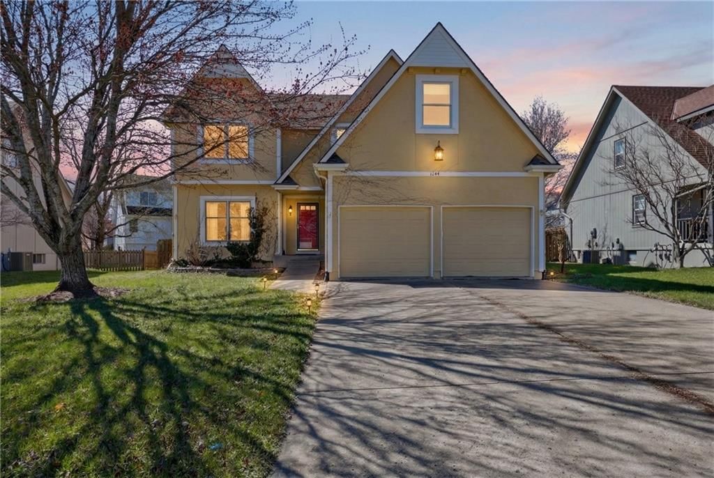 1244 SW Crossing Drive — photo 2