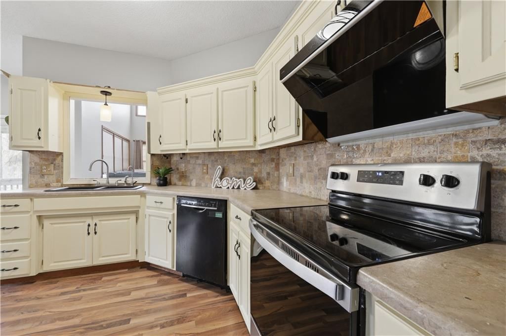 1244 SW Crossing Drive — photo 16