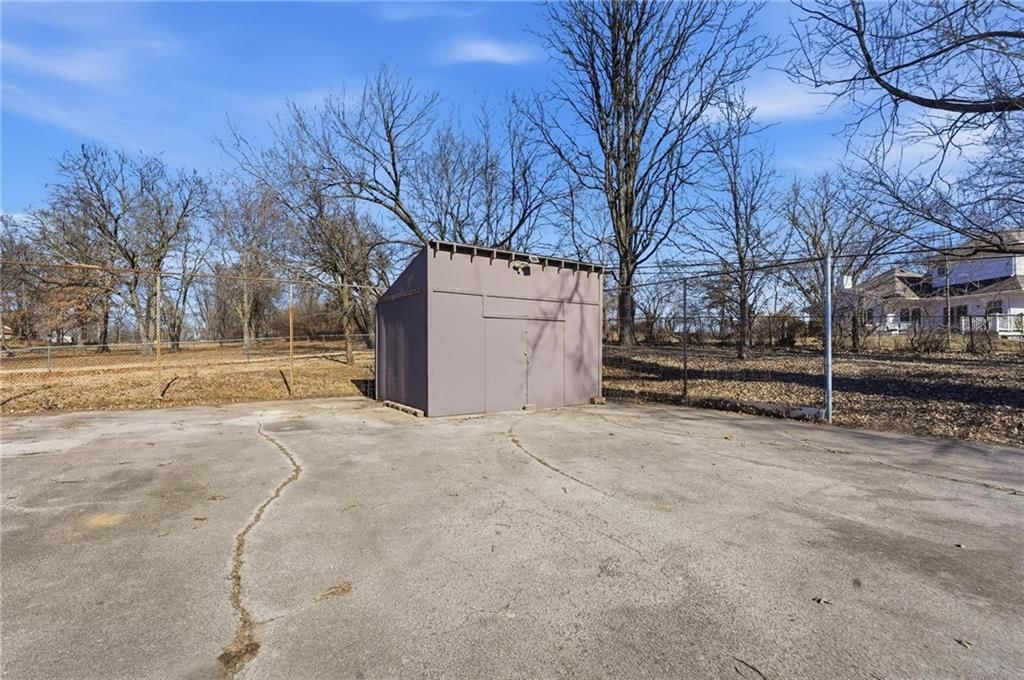 7001 N Cosby Avenue — photo 44