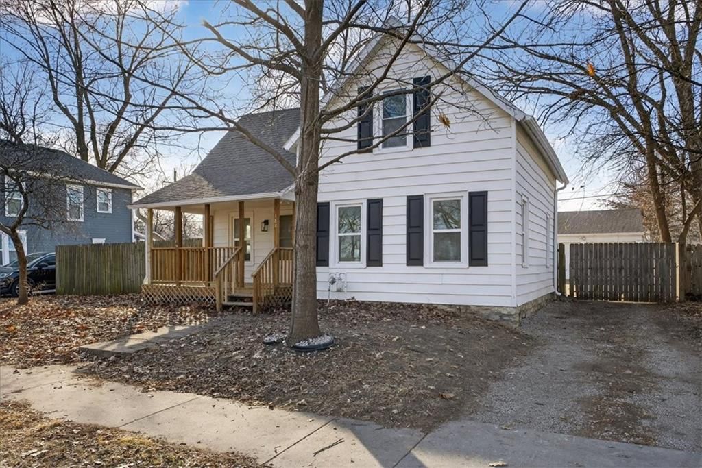 121 N Blake Street, Olathe, KS