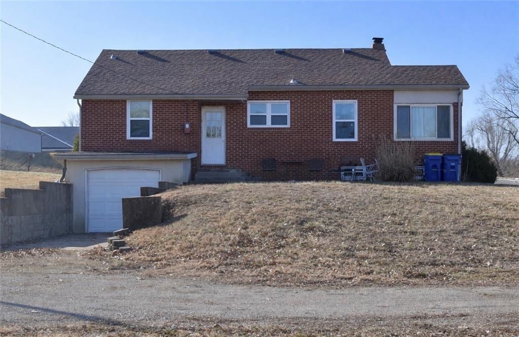1114 W Liberty Drive — photo 9