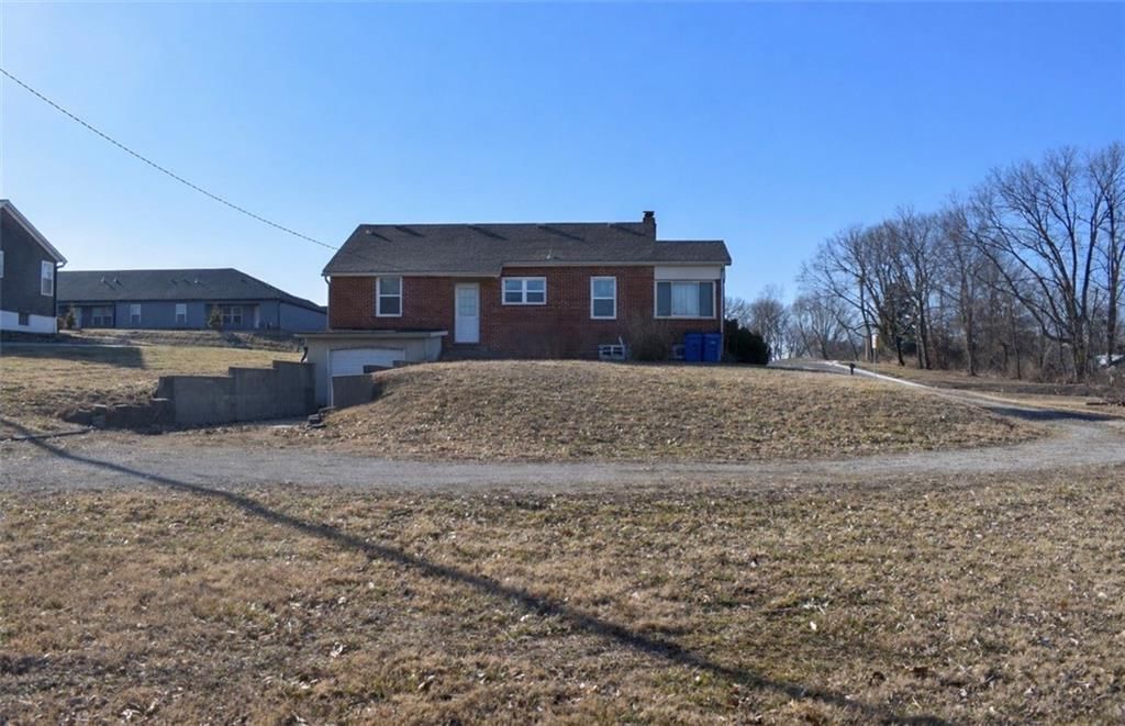 1114 W Liberty Drive — photo 11