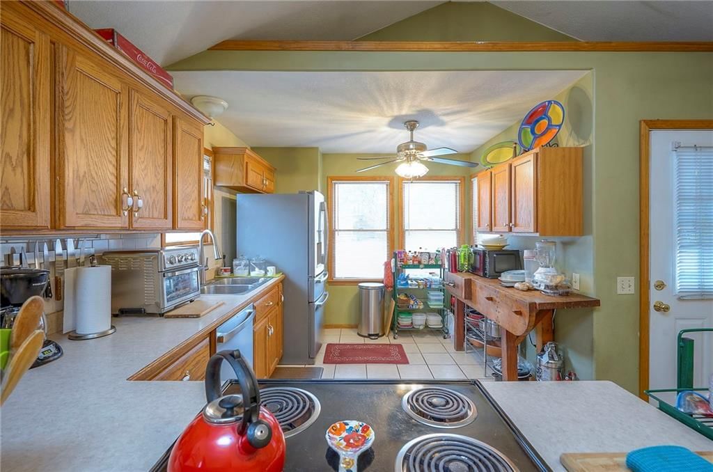 13749 Barber Avenue — photo 5