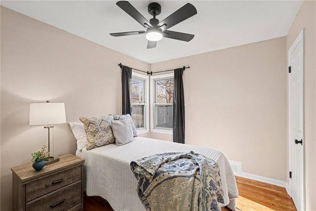5642 Horton Street — photo 17