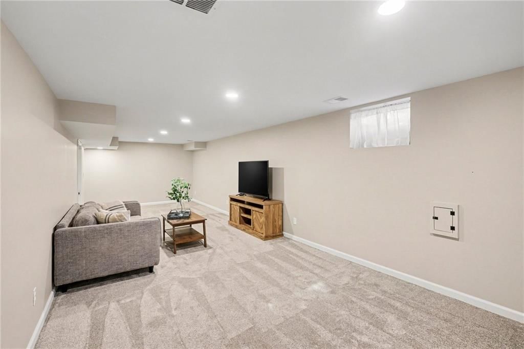 5642 Horton Street — photo 21