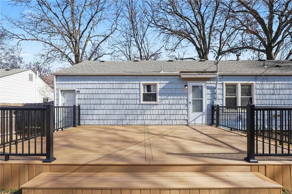 5642 Horton Street — photo 22