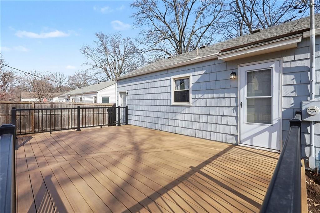 5642 Horton Street — photo 23