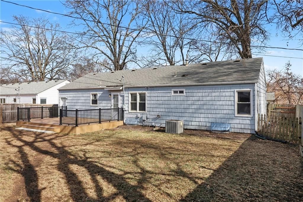 5642 Horton Street — photo 27