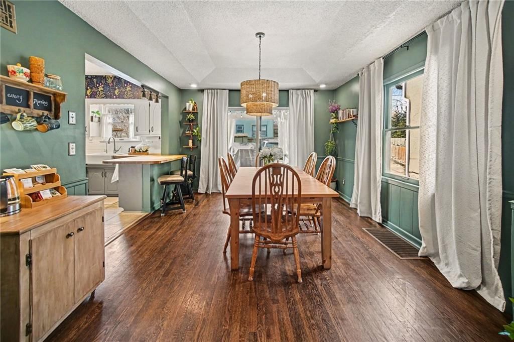 404 N GLADSTONE Boulevard — photo 10