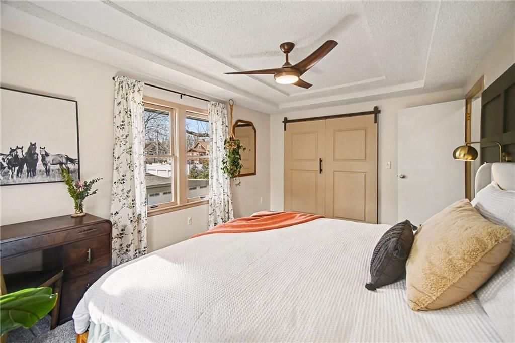 404 N GLADSTONE Boulevard — photo 21