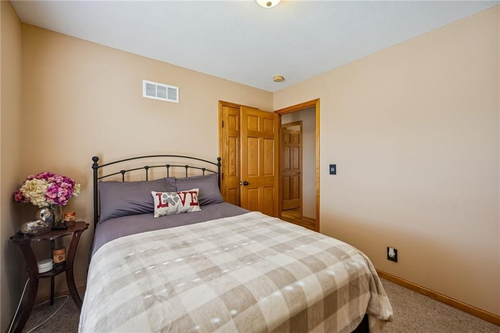 11200 Nogard Avenue — photo 18