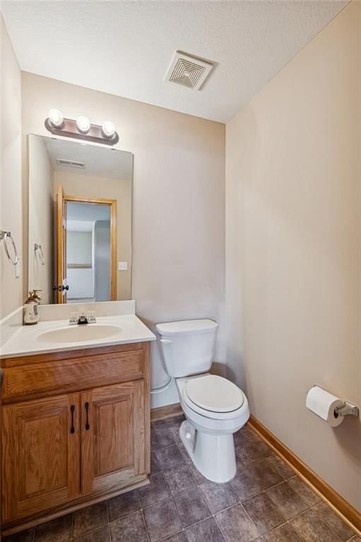 11200 Nogard Avenue — photo 24