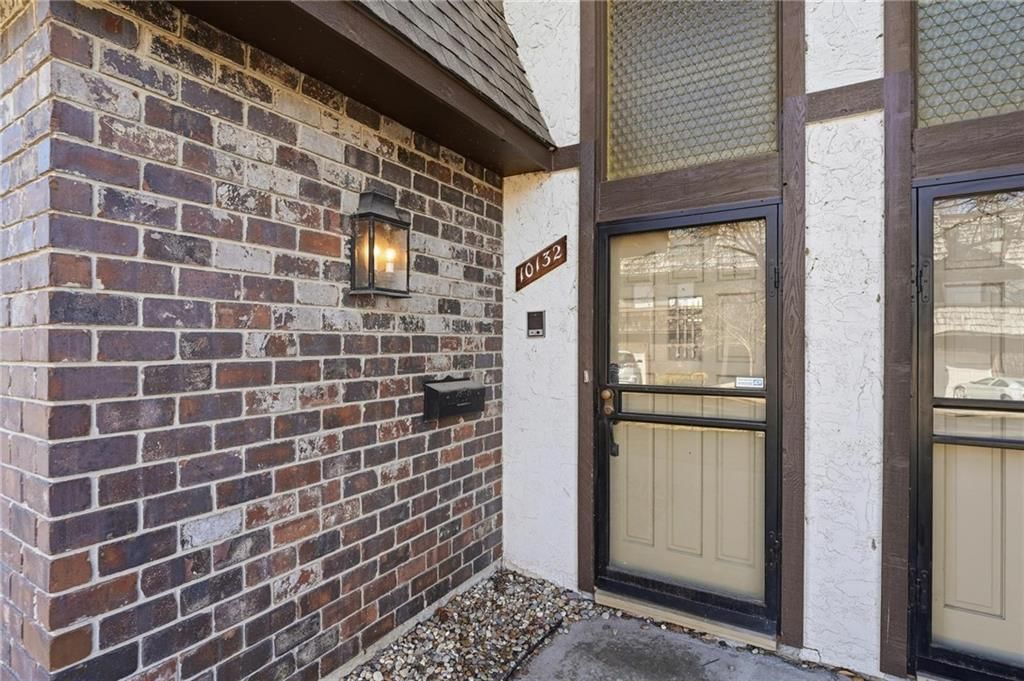 10132 Locust Street — photo 3