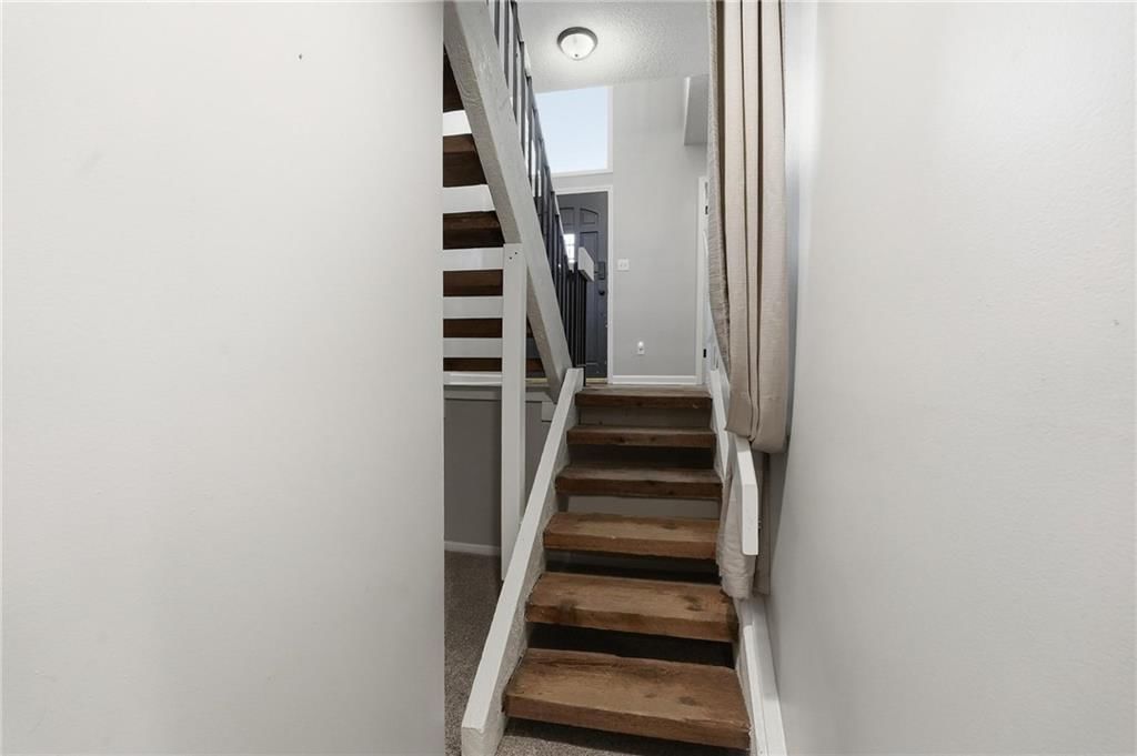 10132 Locust Street — photo 20