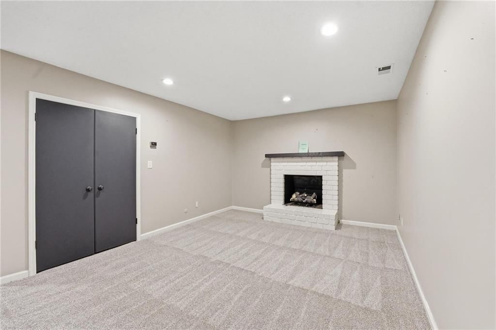 10132 Locust Street — photo 22