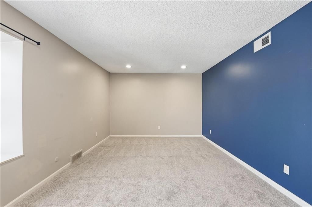 10132 Locust Street — photo 29