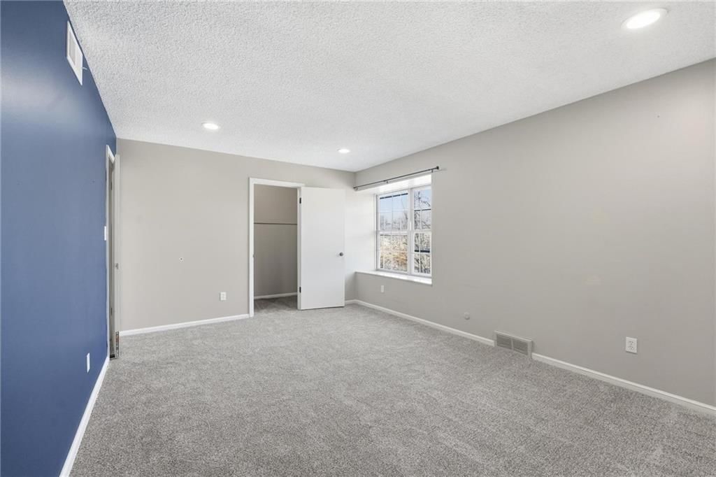 10132 Locust Street — photo 30