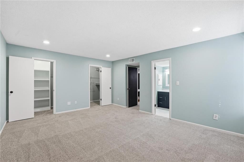 10132 Locust Street — photo 34