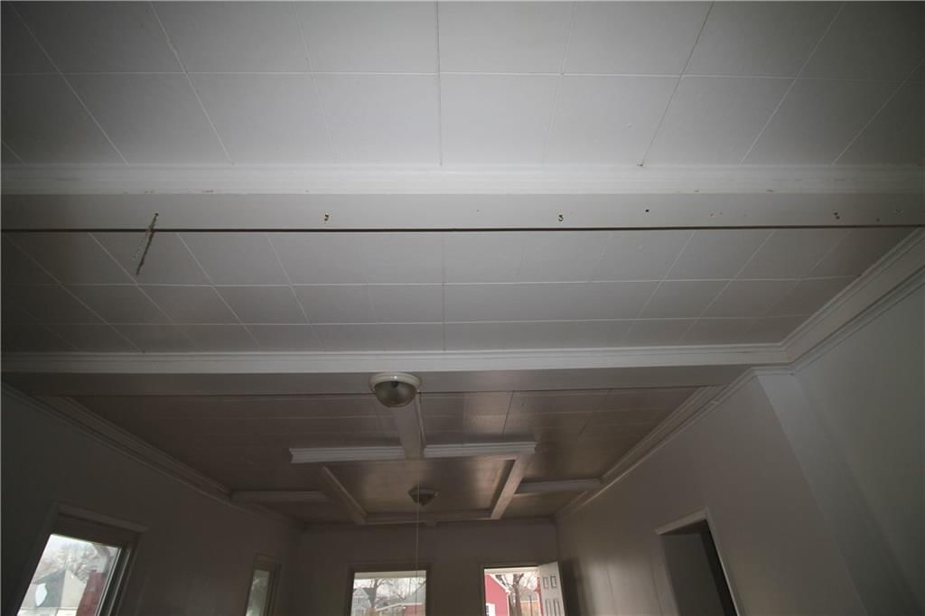 910 W 9th Street — photo 13