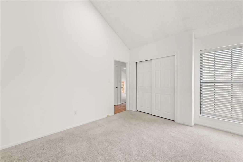 6010 N Bellefontaine Avenue — photo 17