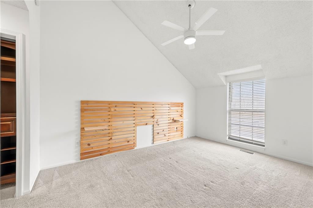 6010 N Bellefontaine Avenue — photo 20