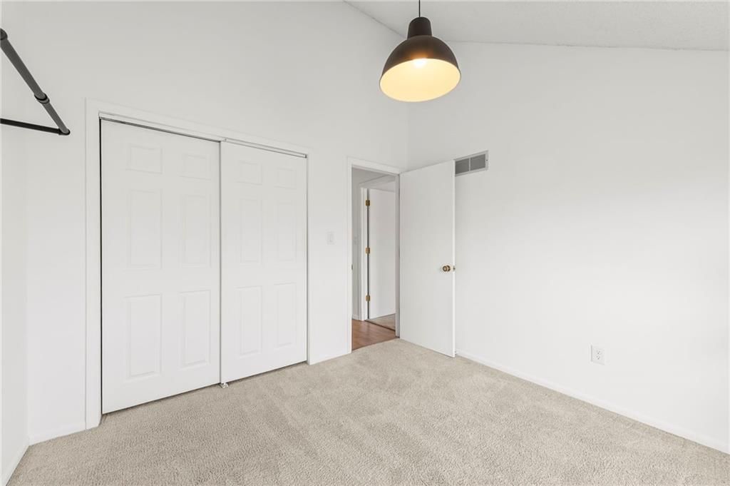 6010 N Bellefontaine Avenue — photo 25