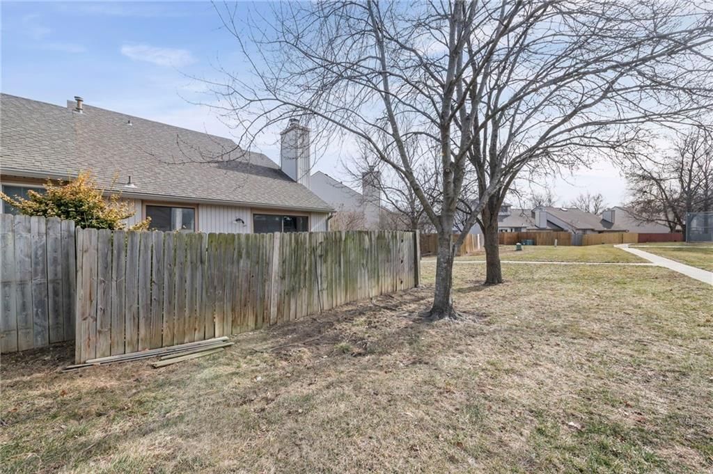 6010 N Bellefontaine Avenue — photo 32