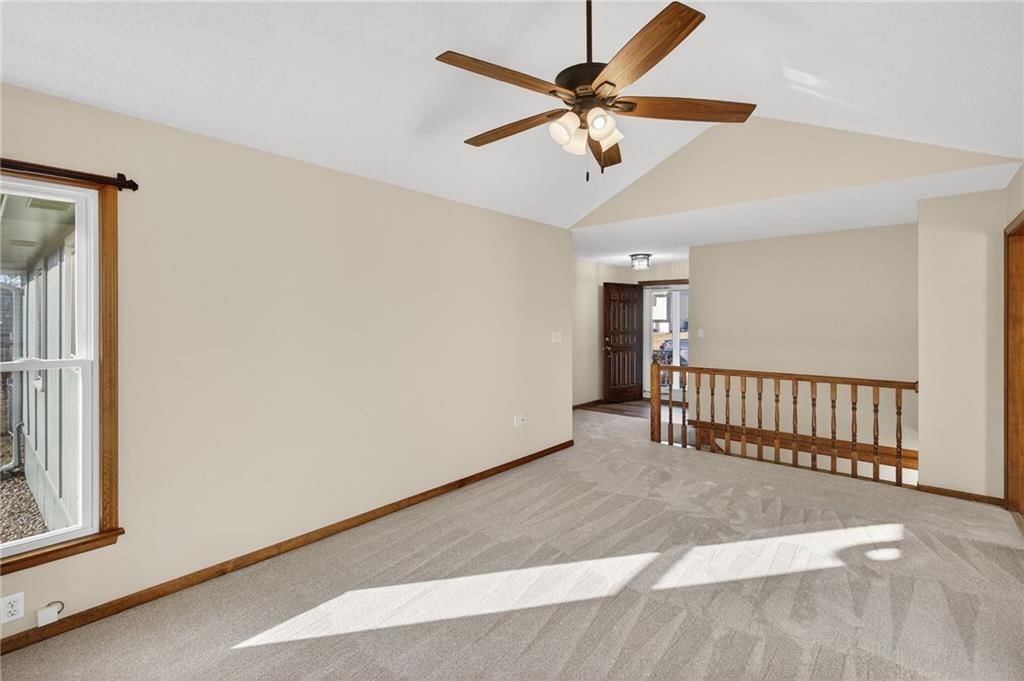 205 Dawn Avenue — photo 13